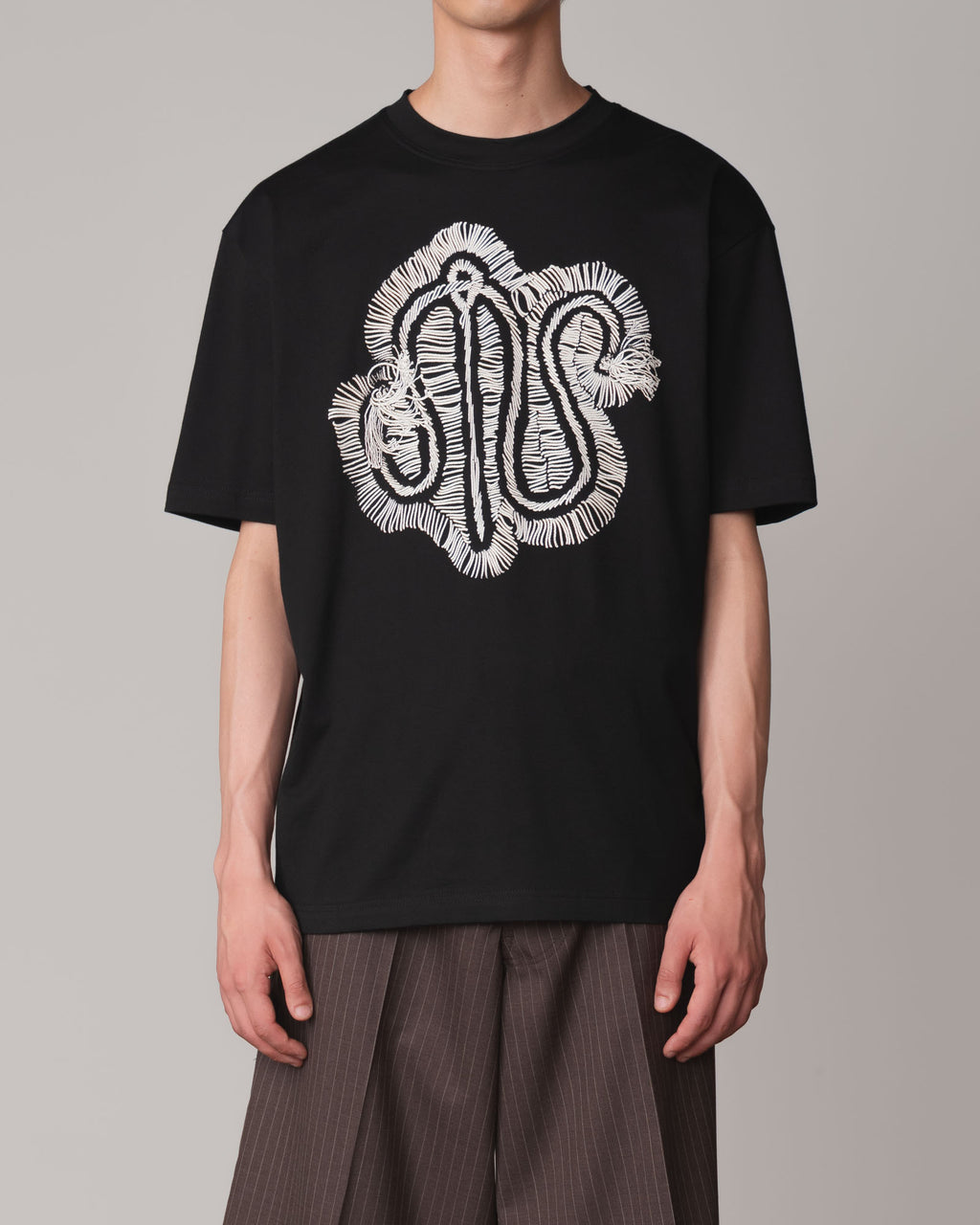 Tshirt Printed- Cotton100% Jersey- Embroidered Threads Needle- Black