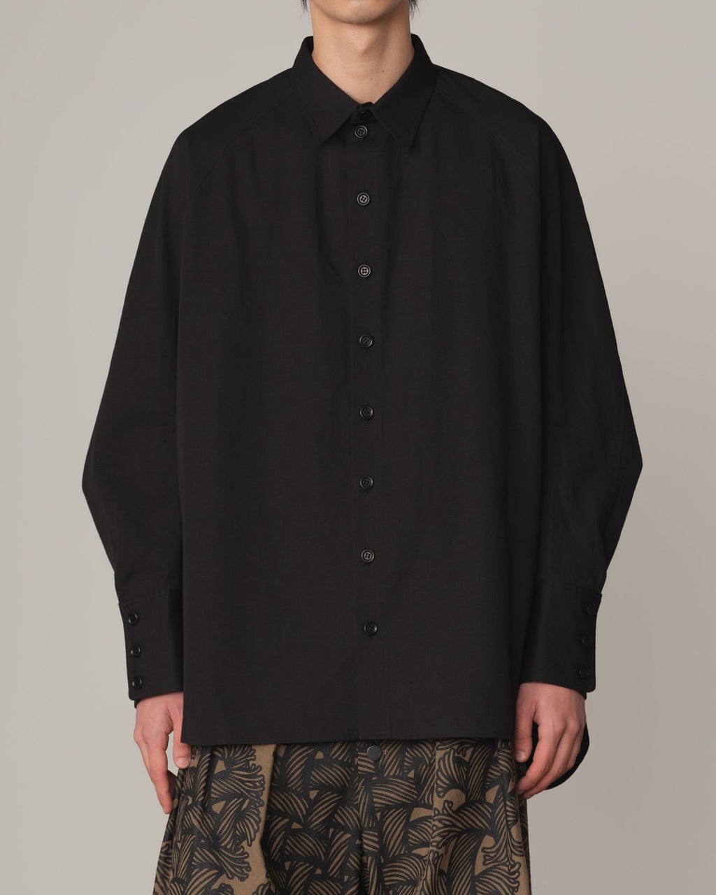 Shirt 988R- Cotton79% Linen21%- Cutout Rope Print- Oval Print- Black