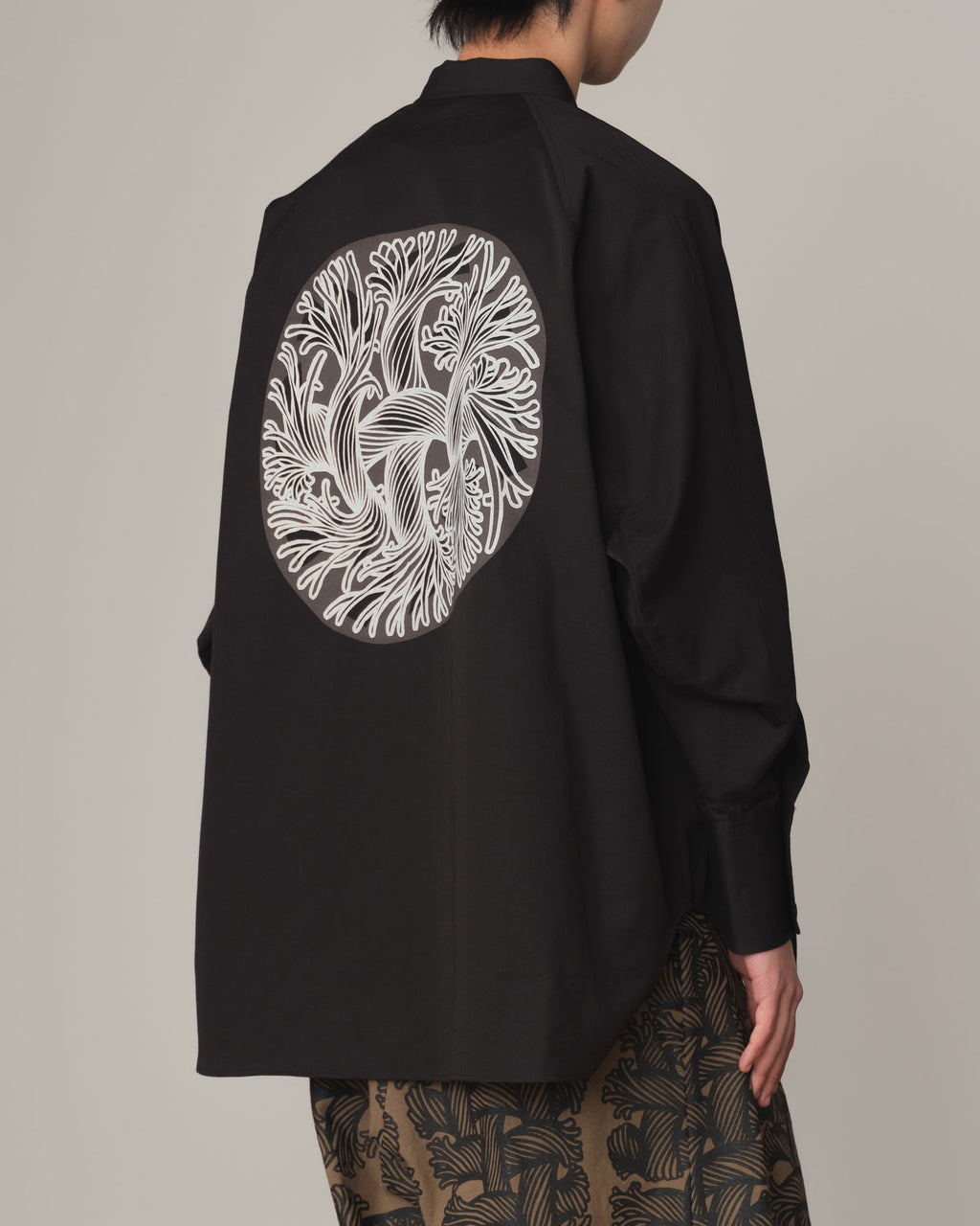 Shirt 988R- Cotton79% Linen21%- Cutout Rope Print- Oval Print- Black