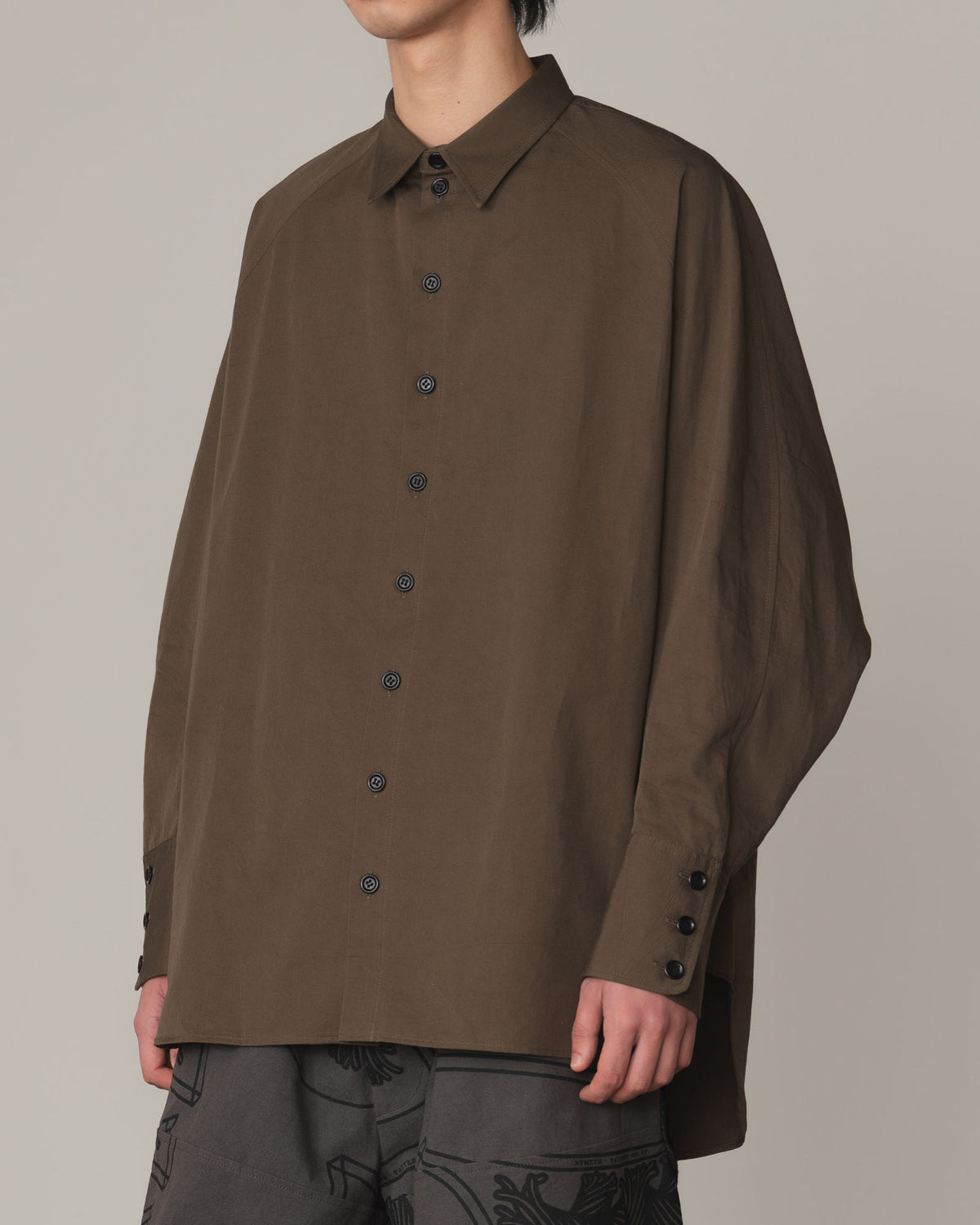 Shirt 988R- Cotton79% Linen21%- Cutout Rope Print- Oval Print- Khaki