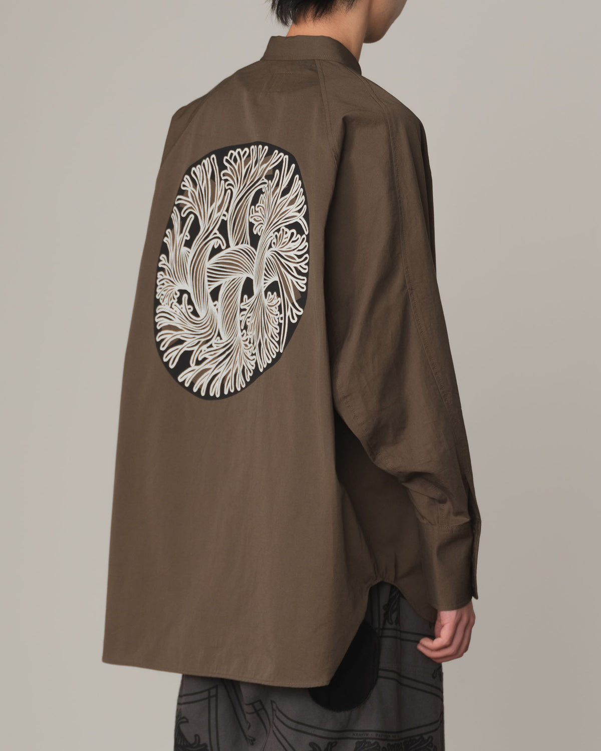 Shirt 988R- Cotton79% Linen21%- Cutout Rope Print- Oval Print- Khaki