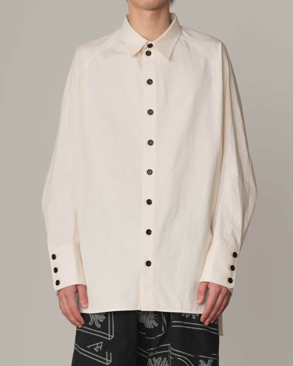 Shirt 988R- Cotton79% Linen21%- Cutout Rope Print- Oval Print- Natural