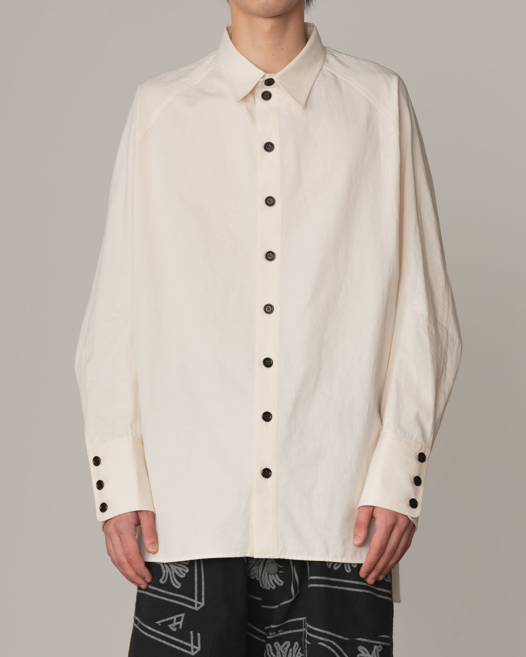 Shirt 988R- Cotton79% Linen21%- Cutout Rope Print- Oval Print- Natural