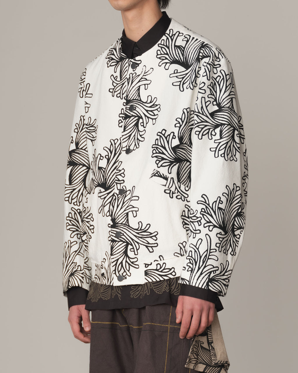 Jacket 37458B- Cotton100% Oxford Print- L Rope Print- Off White