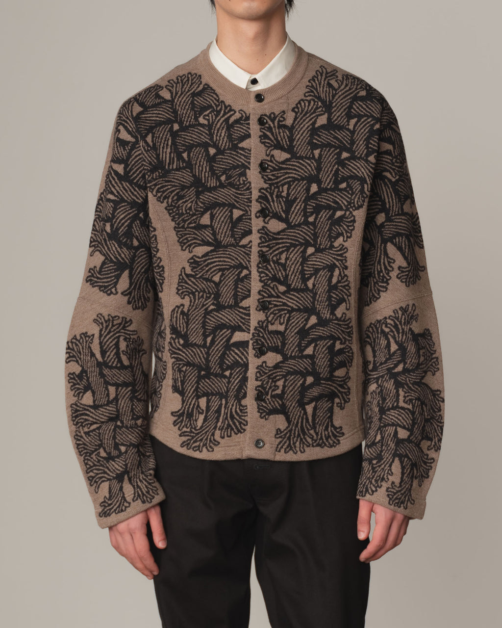 Knit Cardigan 203K- Wool100% Jacquard Knit- 203K Rope- Light Beige