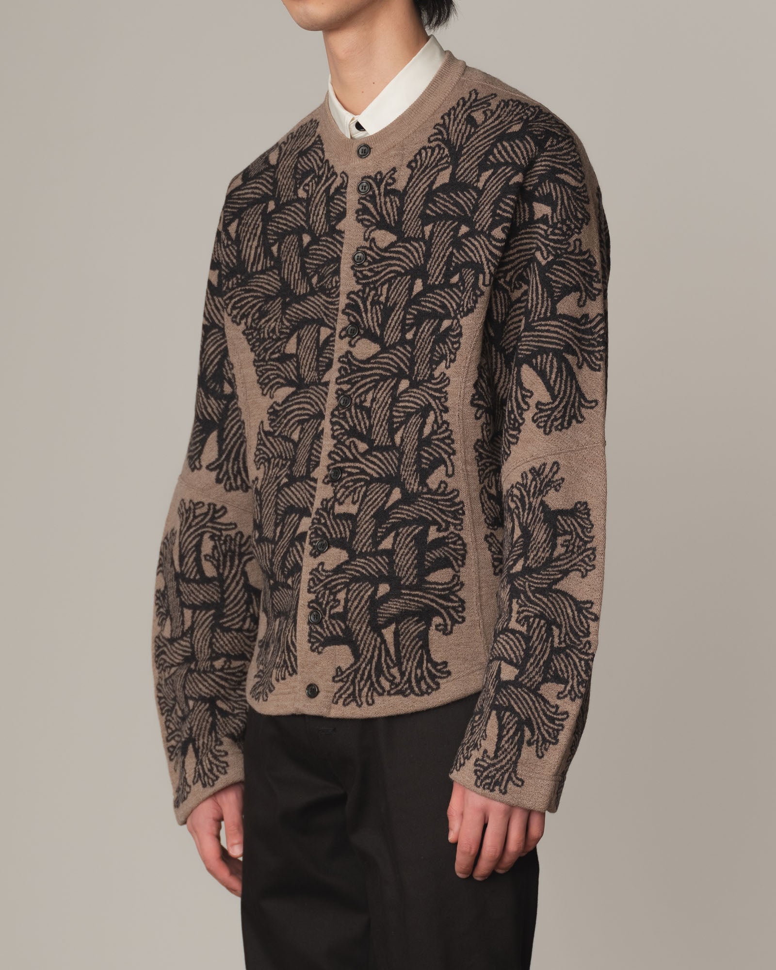 Knit Cardigan 203K- Wool100% Jacquard Knit- 203K Rope- Light Beige