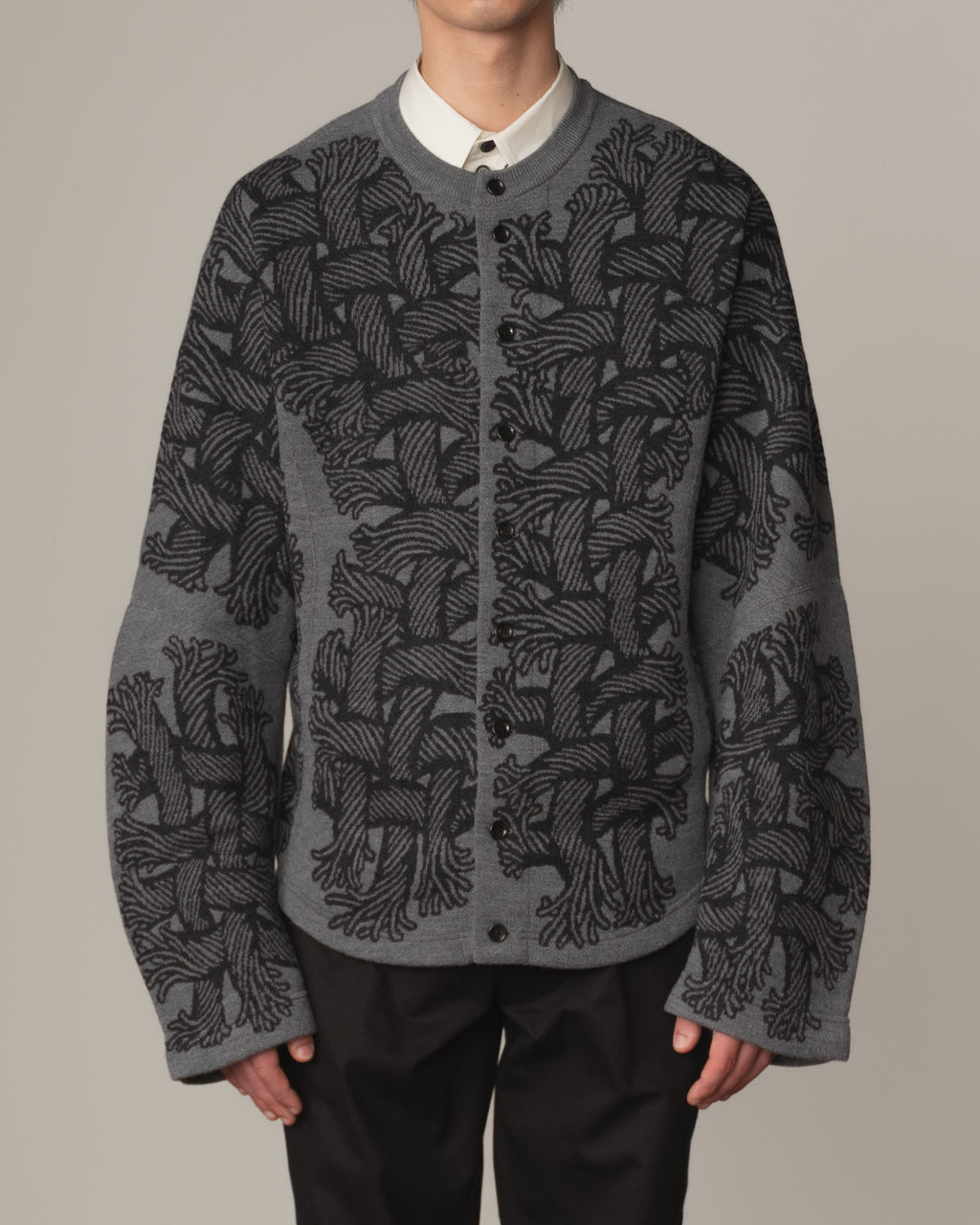 Knit Cardigan 203K- Wool100% Jacquard Knit- 203K Rope- Light Grey