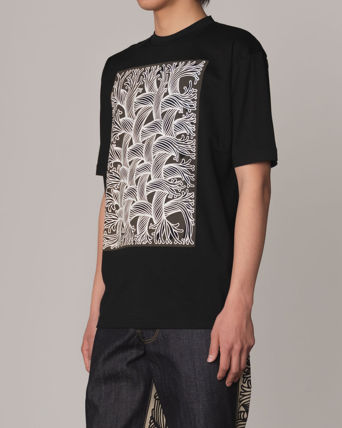 Tshirt Printed- Cotton100% Jersey- Cutout Rope Print- Square- Black Body Brown Base
