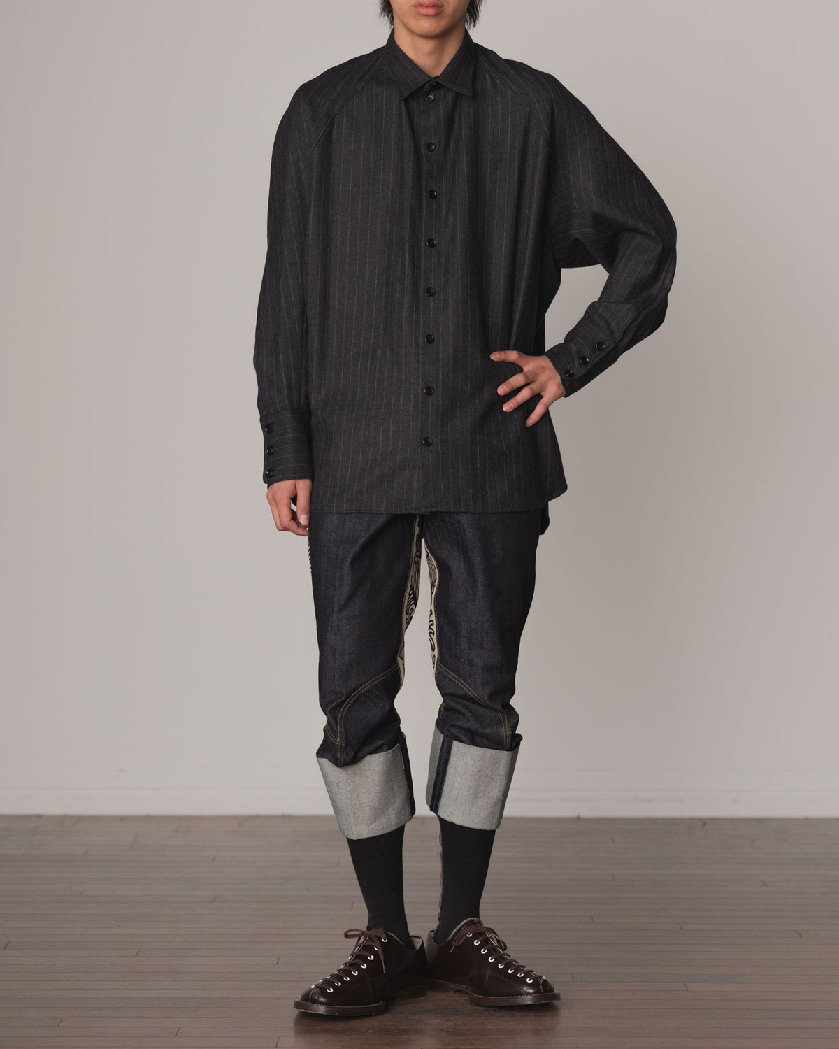 Shirt 988R- Wool100% Pin Stripe- Lilly Print- Charcoal