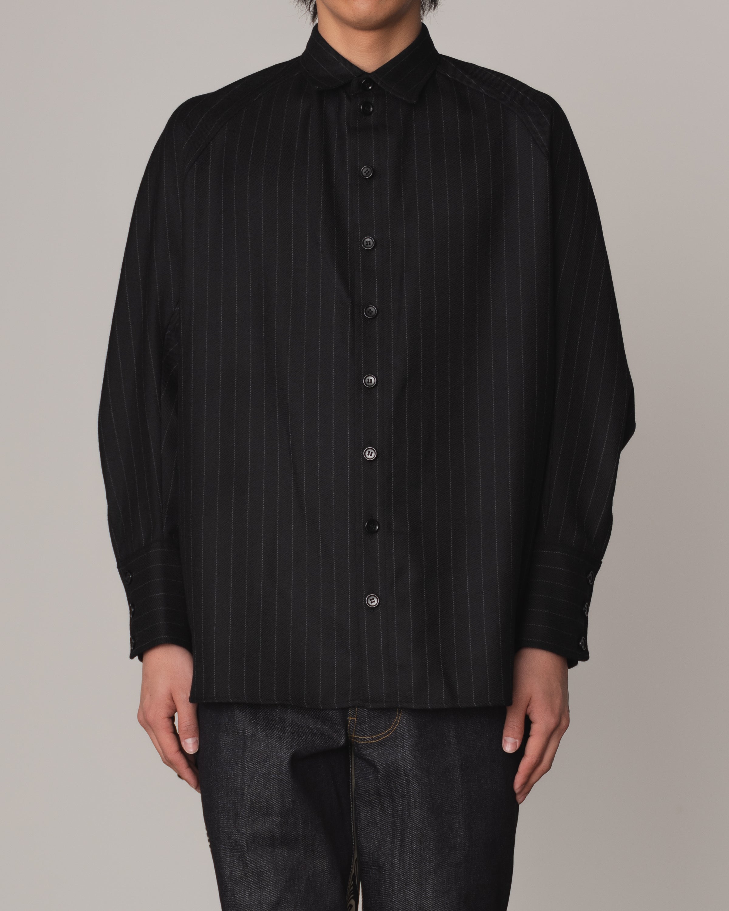 Shirt 988R- Wool100% Pin Stripe- Lilly Print- Black