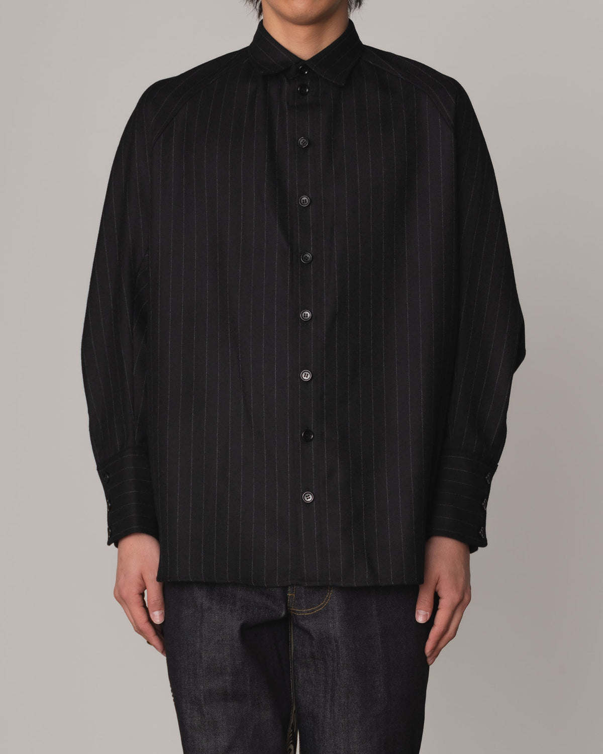 Shirt 988R- Wool100% Pin Stripe- Lilly Print- Black
