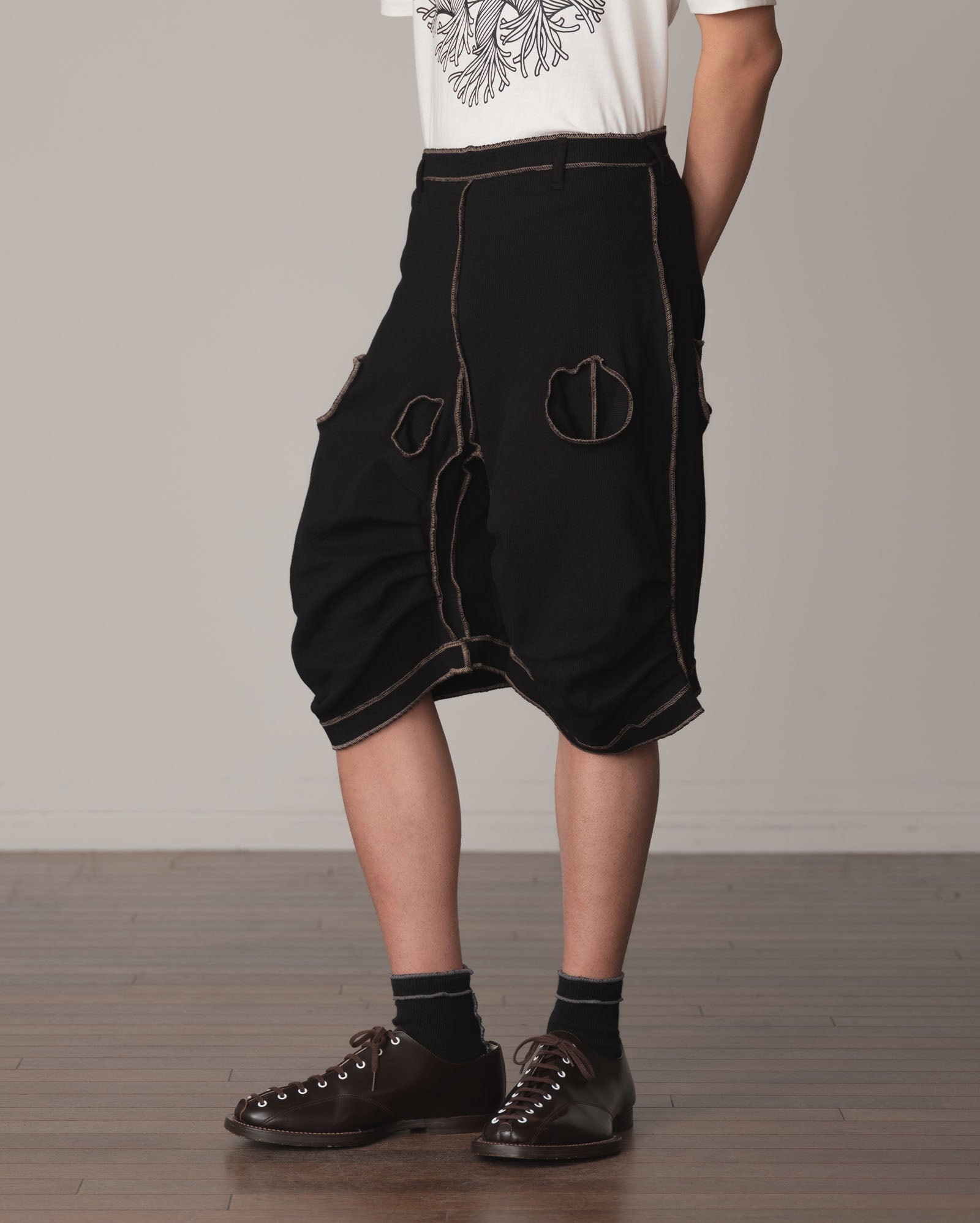 Trousers 104 Short- Cotton100% Span- Beige Stitch- Black