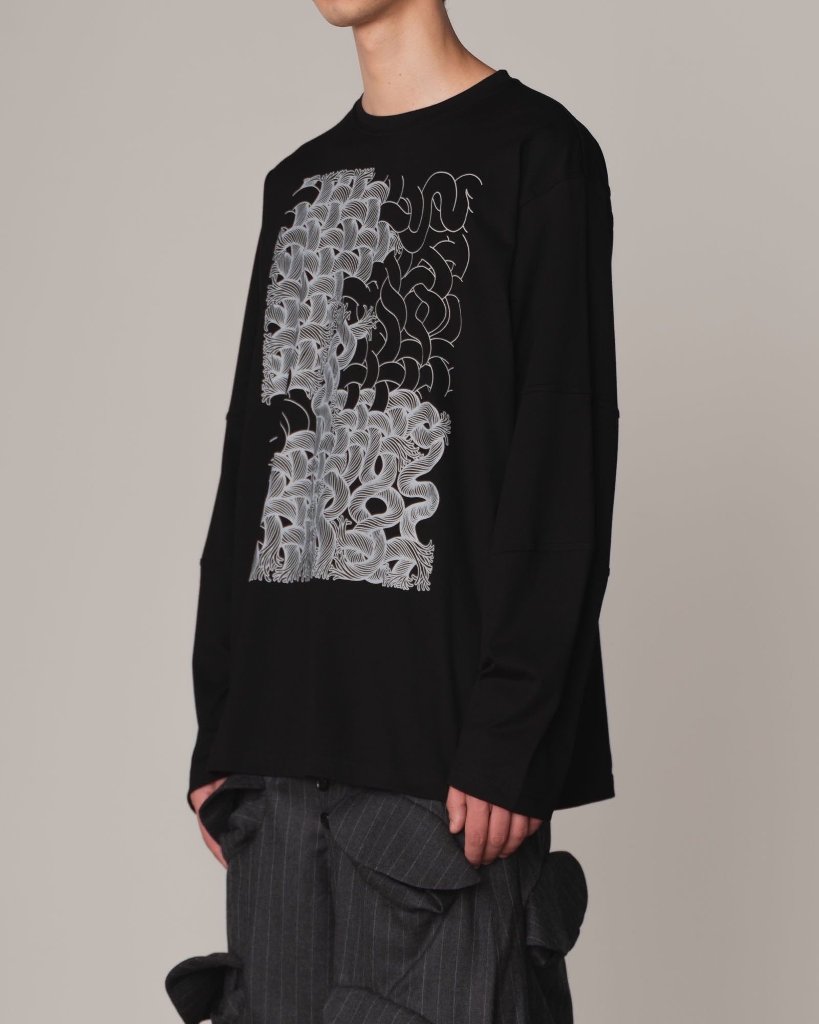 Tshirt 108- Cotton100% Jersey- Twist Rope Print- Black