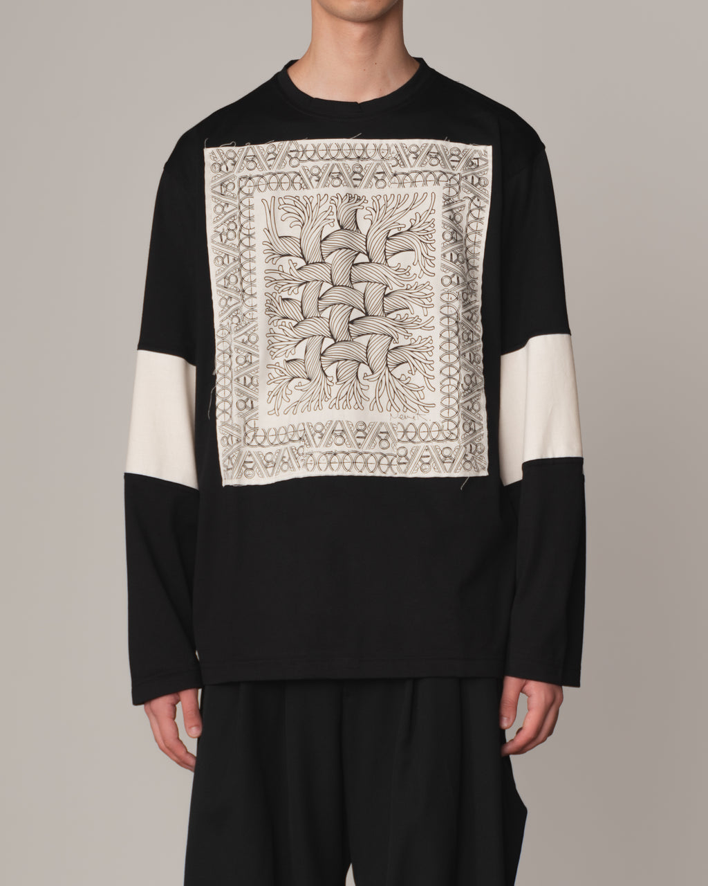 Tshirt 108- Cotton100% Jersey Wsp- Rope Painting- Black