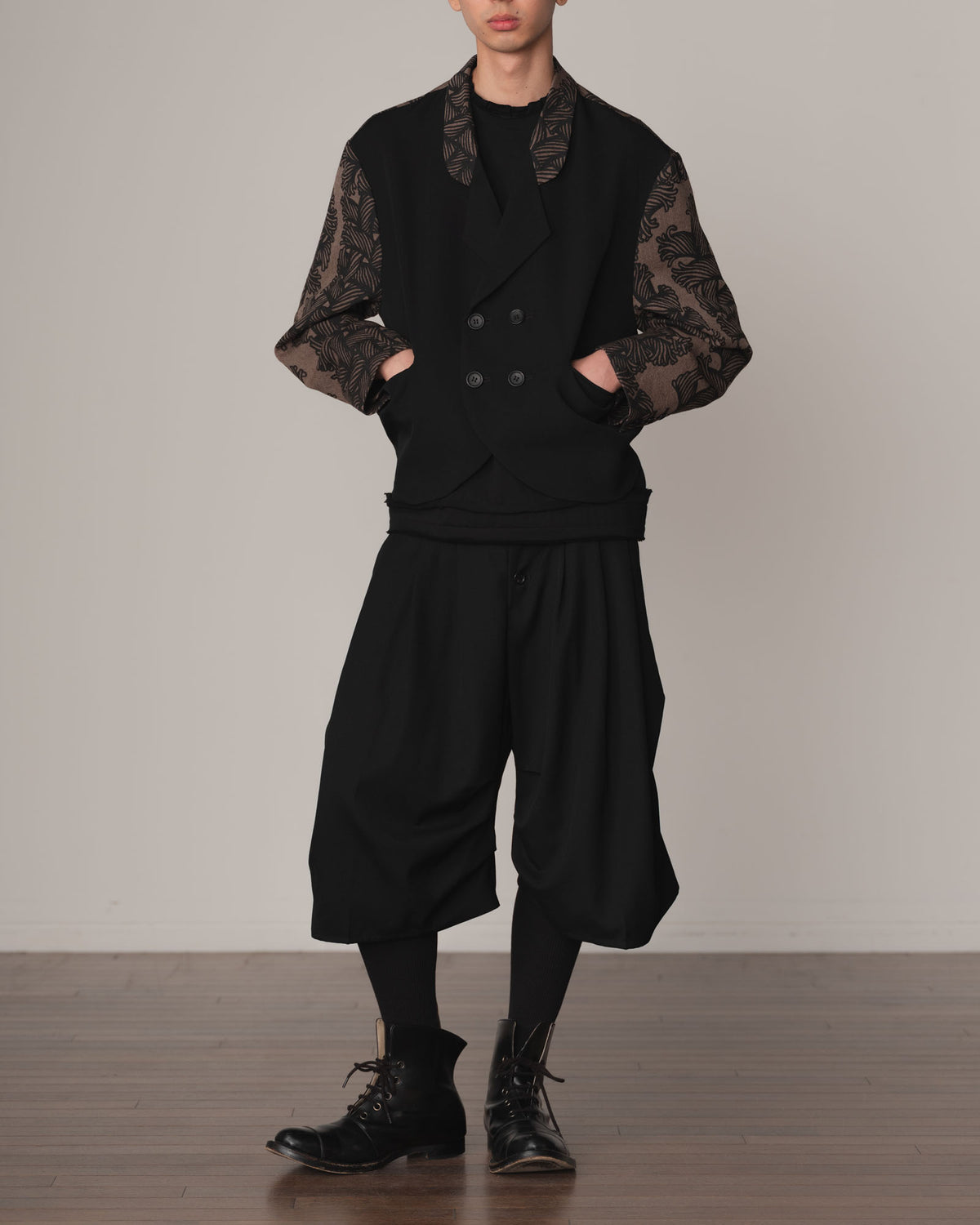 Jacket 2832- Wool100% GabardineHerringbone Mix- Isle Rope Print- Black/Brown