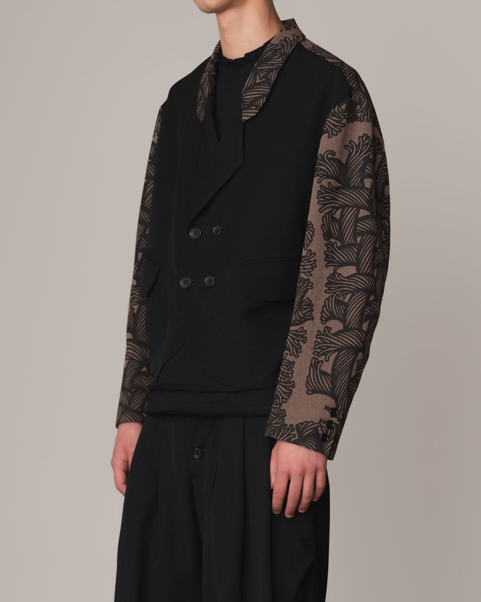 Jacket 2832- Wool100% GabardineHerringbone Mix- Isle Rope Print- Black/Brown