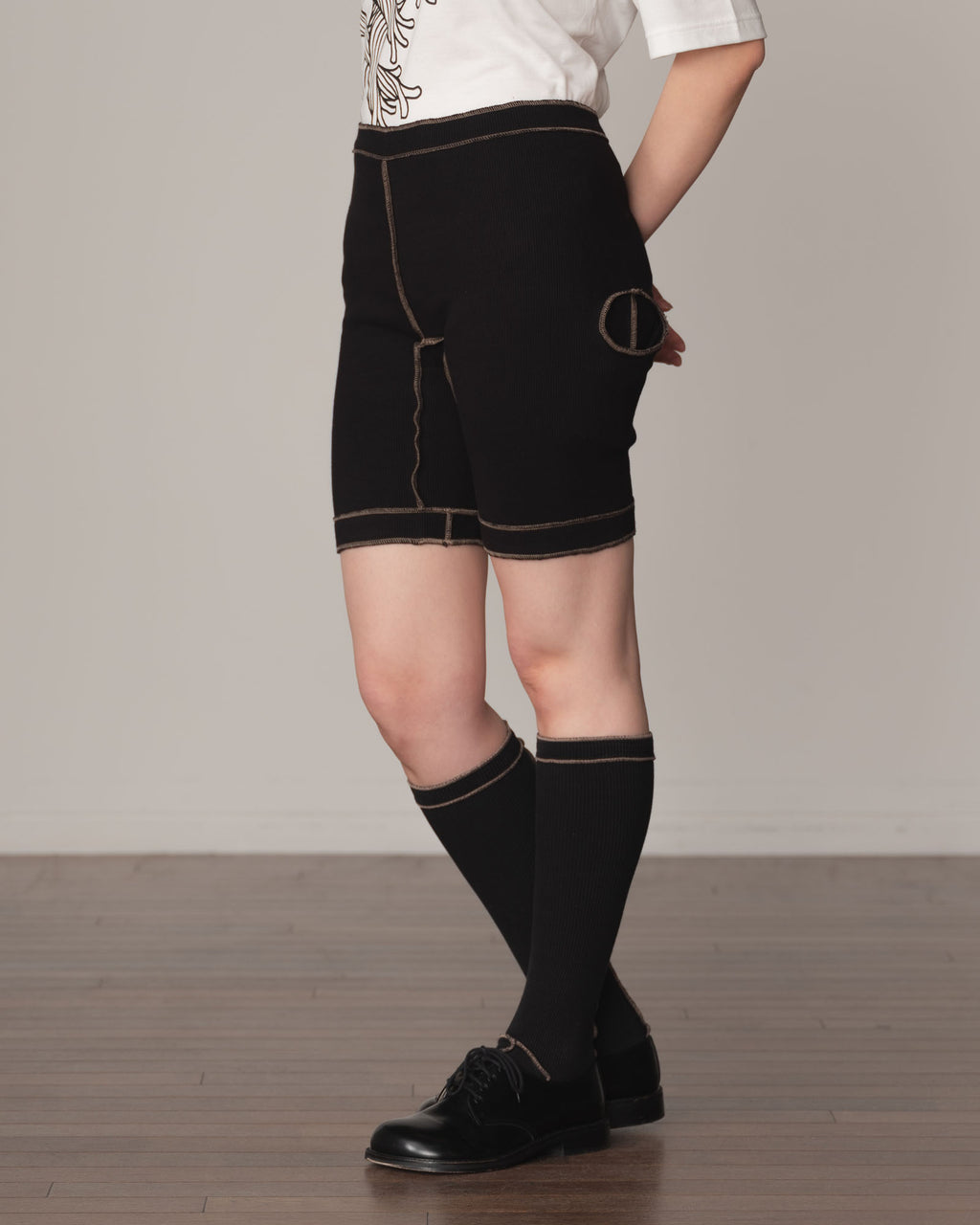 Trousers 84C Short- Cotton100% Span- Beige Stitch- Black