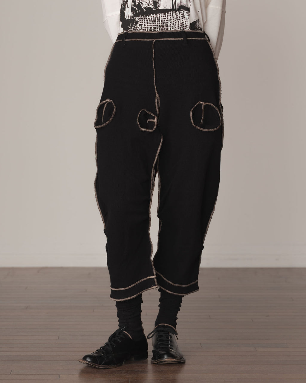 Trousers 102 Long- Cotton100% Span- Beige Stitch- Black