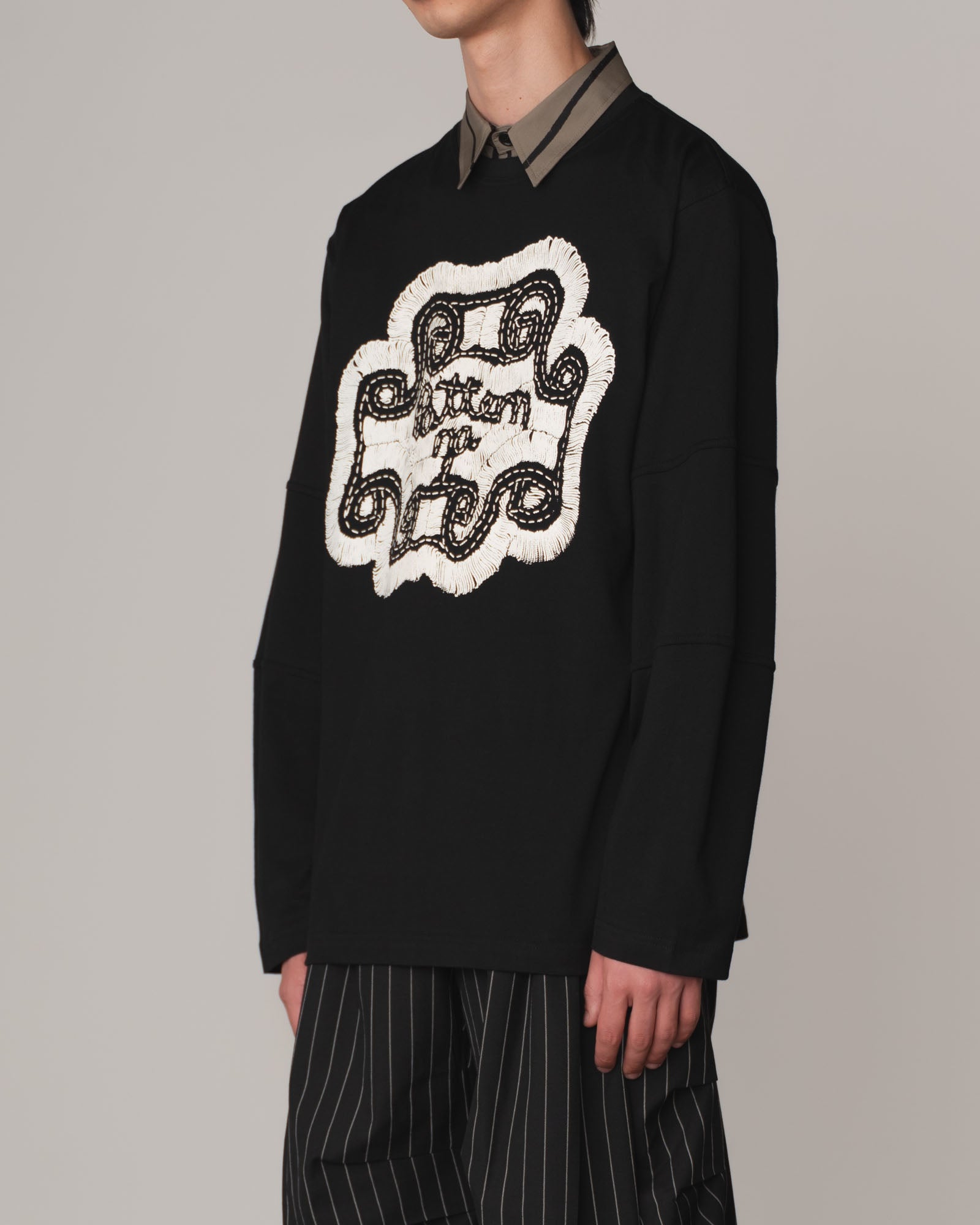 Tshirt 108- Cotton100% Jersey- Embroidered Pattern No1- Black