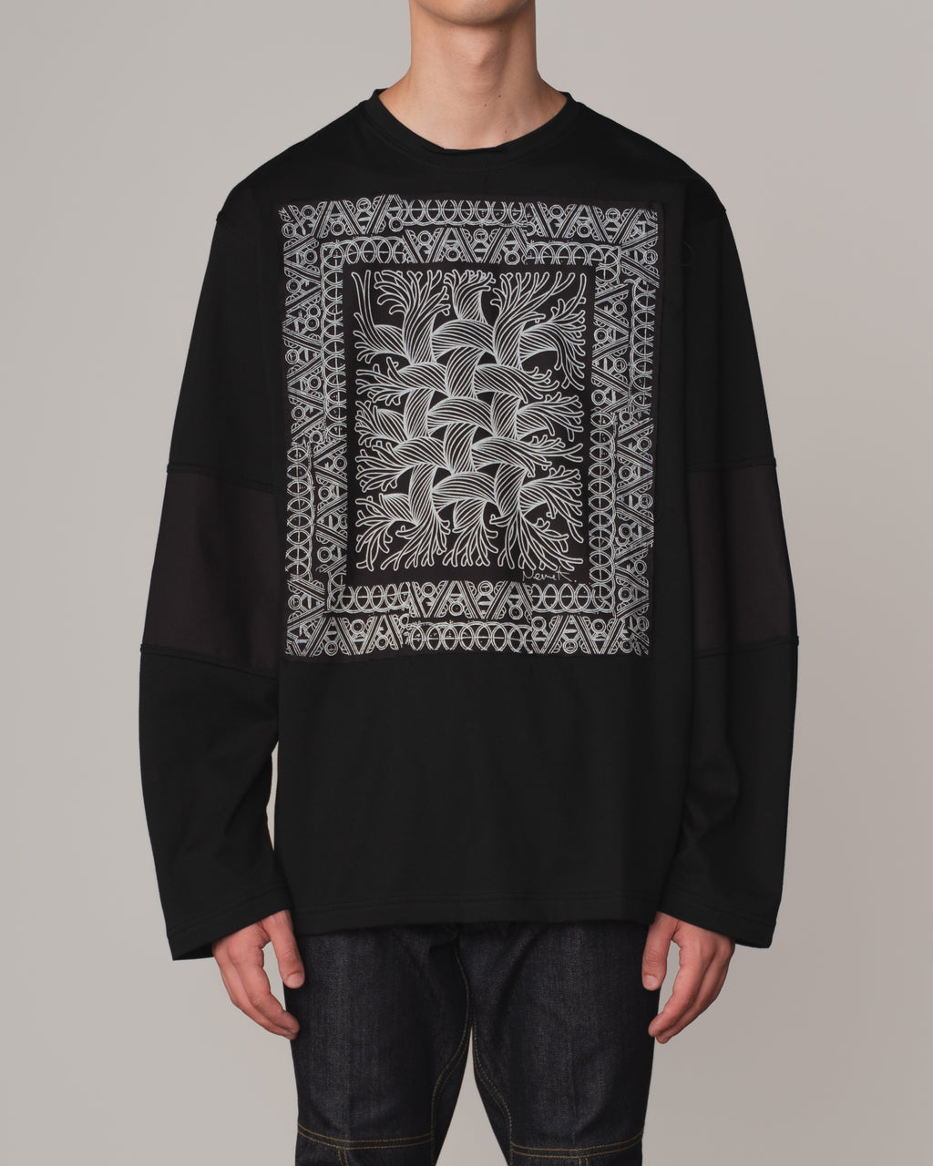 Tshirt 108- Cotton100% Jersey Bsp- Rope Painting- Black