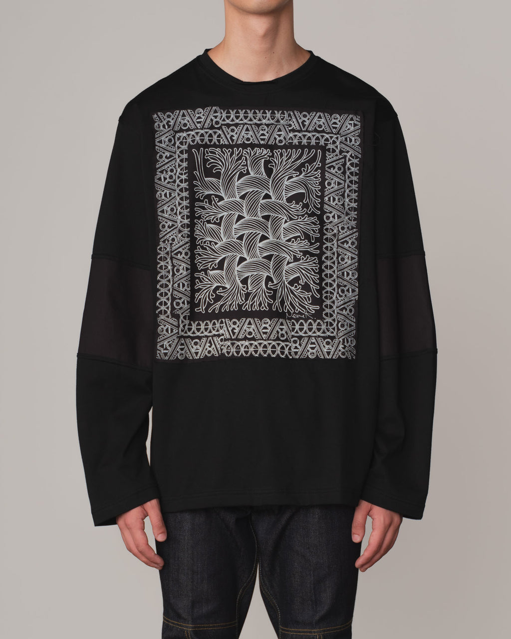 Tshirt 108- Cotton100% Jersey Bsp- Rope Painting- Black