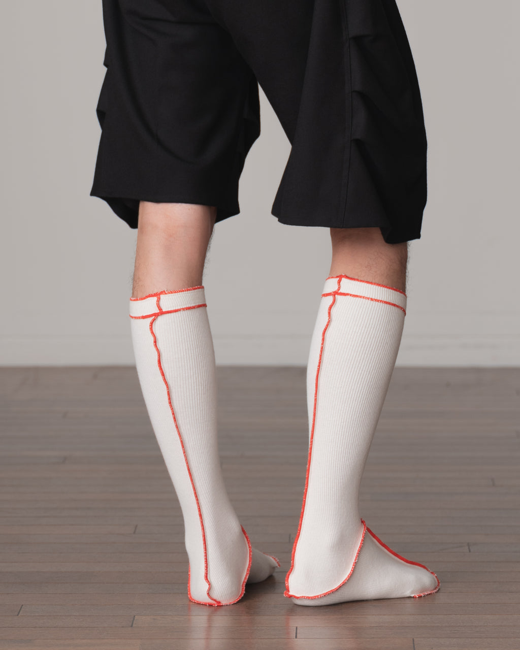 Socks Long- Cotton95% Rib- Red <154> Stitch- Off White <211> Body
