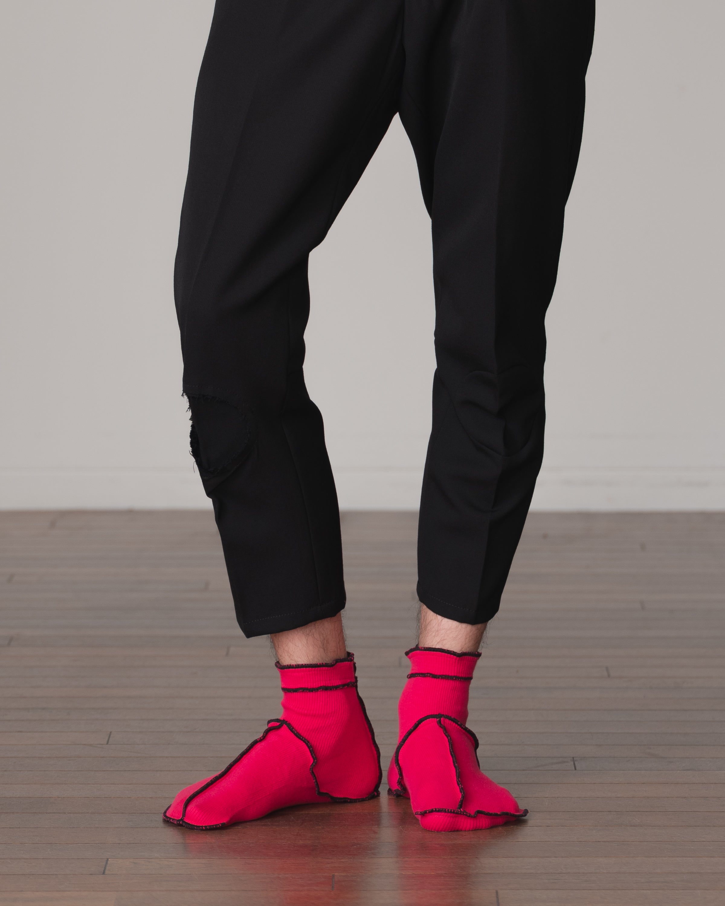 Socks Short- Cotton95% Rib- Black <402> Stitch- Pink <302> Body