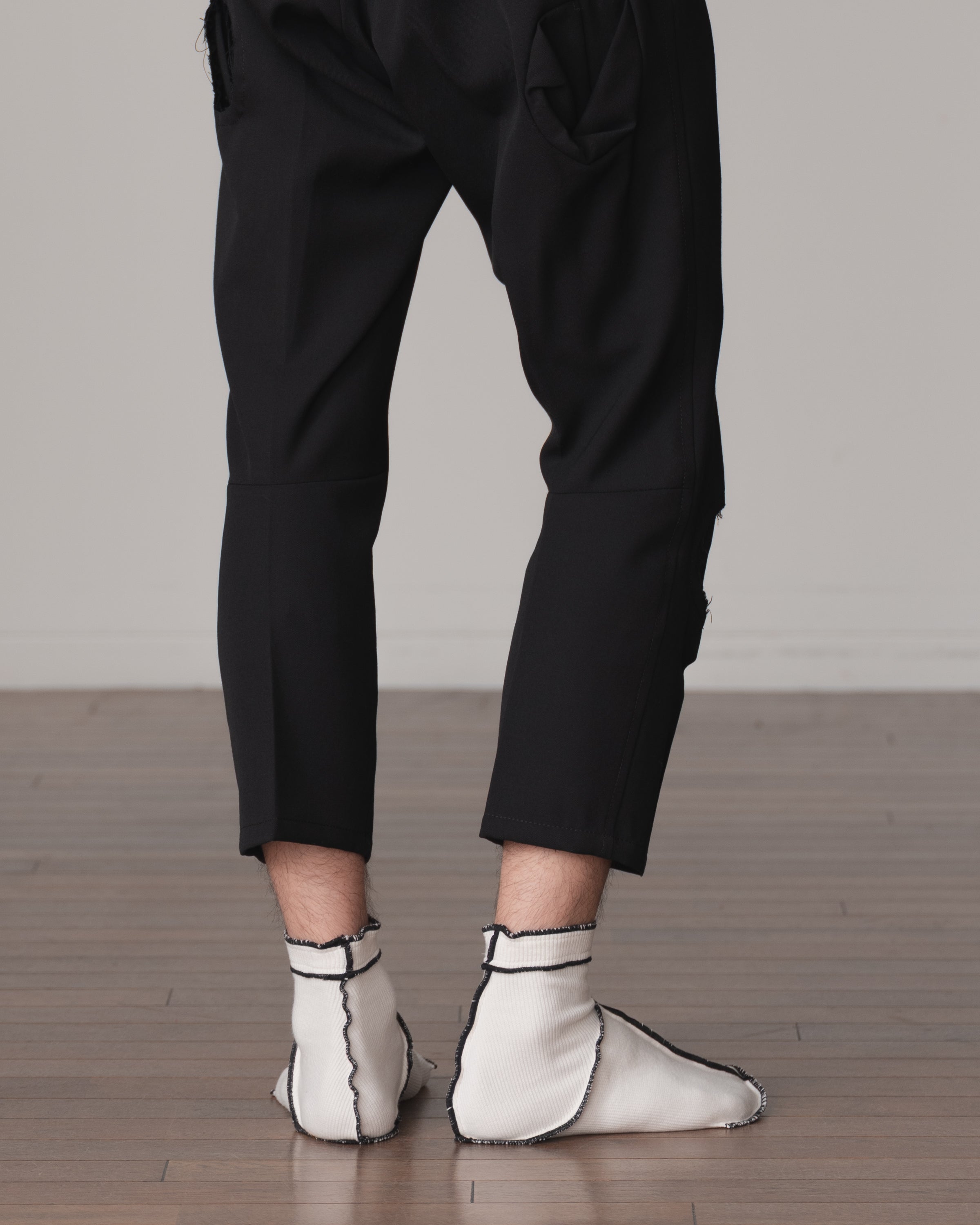 Socks Short- Cotton95% Rib- Black <402> Stitch- Off White <211> Body