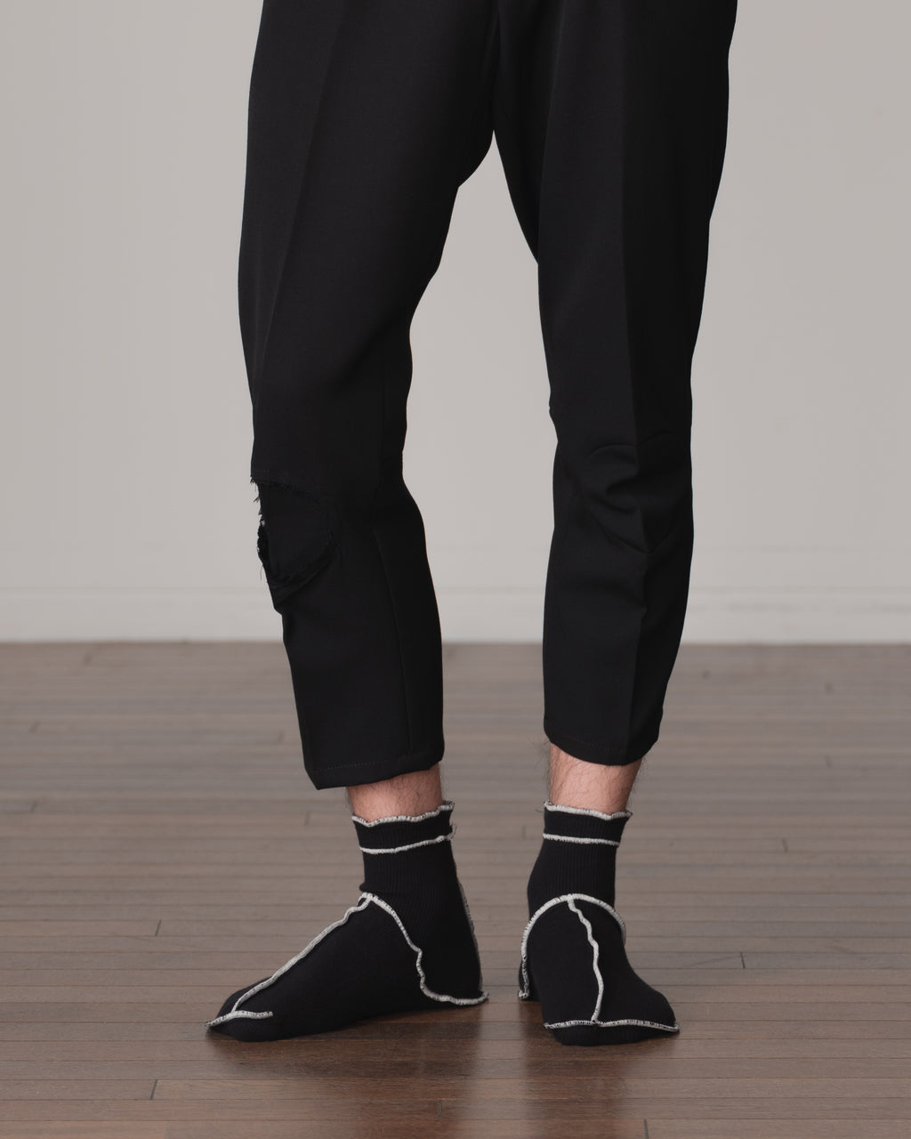 Socks Short- Cotton95% Rib- Ivory <83> Stitch- Black <99> Body