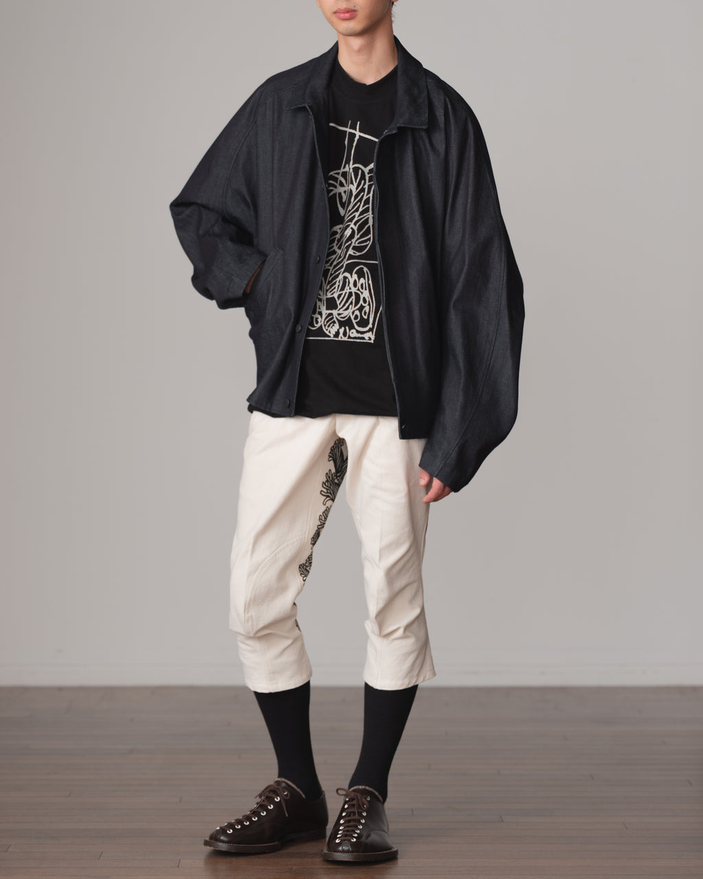 Tshirt 734B- Organic Cotton100% Jersey- Threads & Bobbin- Black