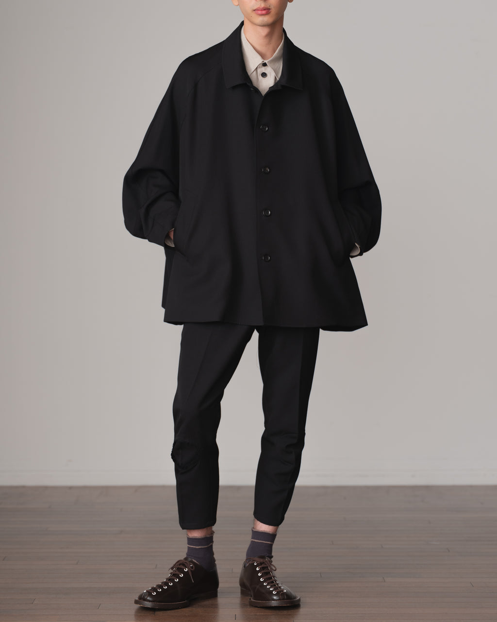 Jacket 19236- Wool100% Gabardine- Black