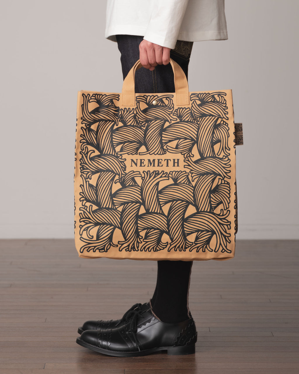 Logo Bag- Cotton100% Canvas- Black Logo Print- Beige