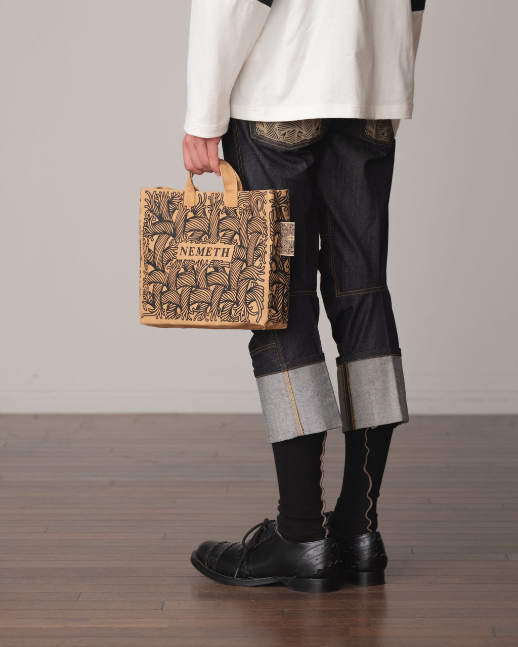 Logo Bag- Cotton100% Canvas- Black Logo Print- Beige