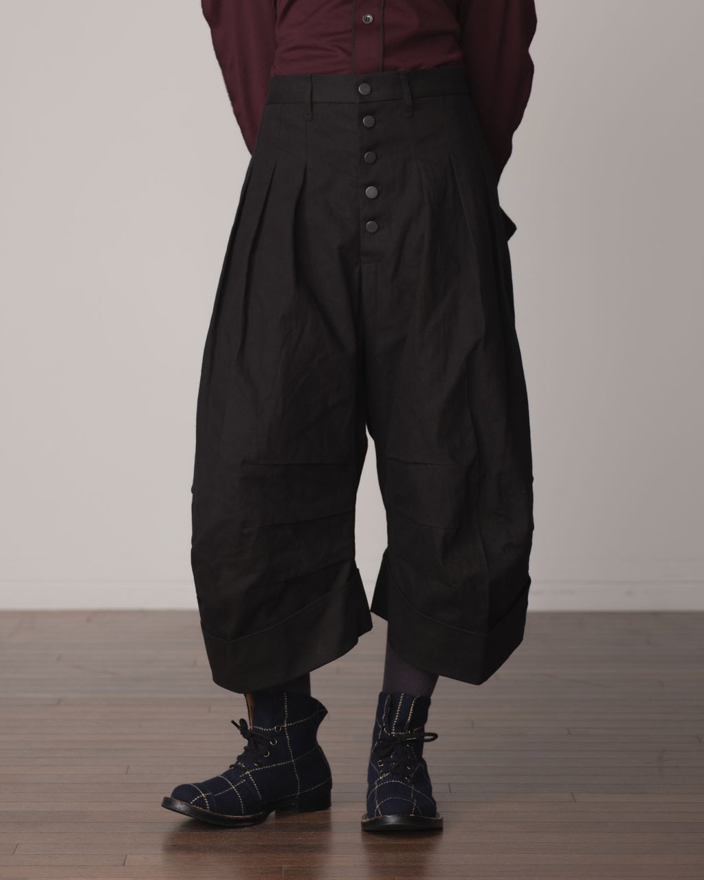 Trousers 21B- Cotton82% Hemp18% Oxford- Black