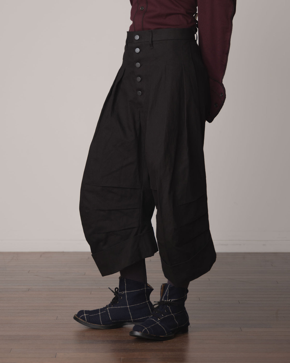 Trousers 21B- Cotton82% Hemp18% Oxford- Black