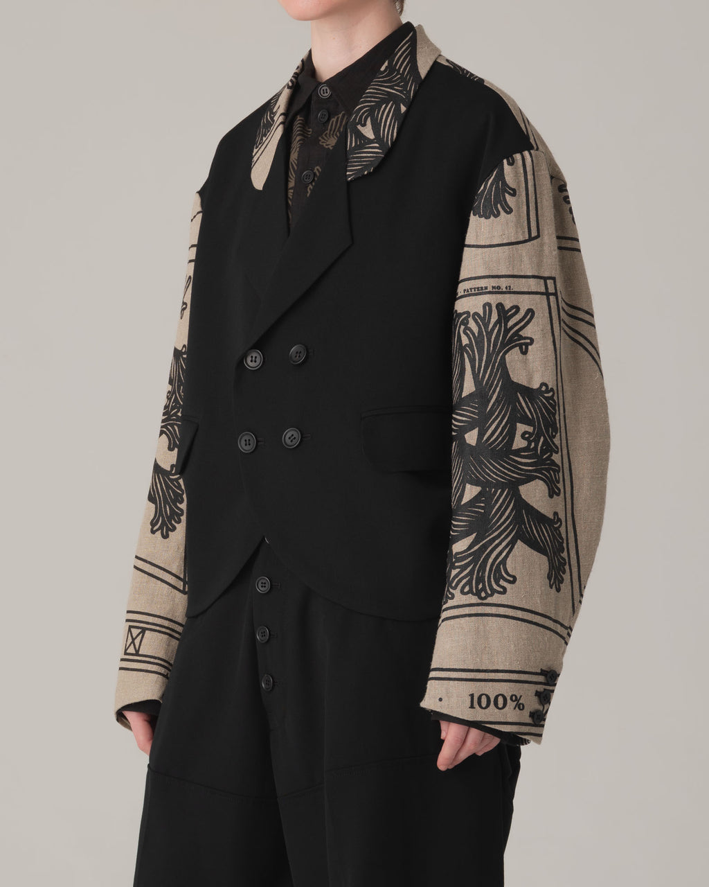Jacket 2832- Wool100% LightGabardine Linen100% Print- Pattern Rope- Black/Natural