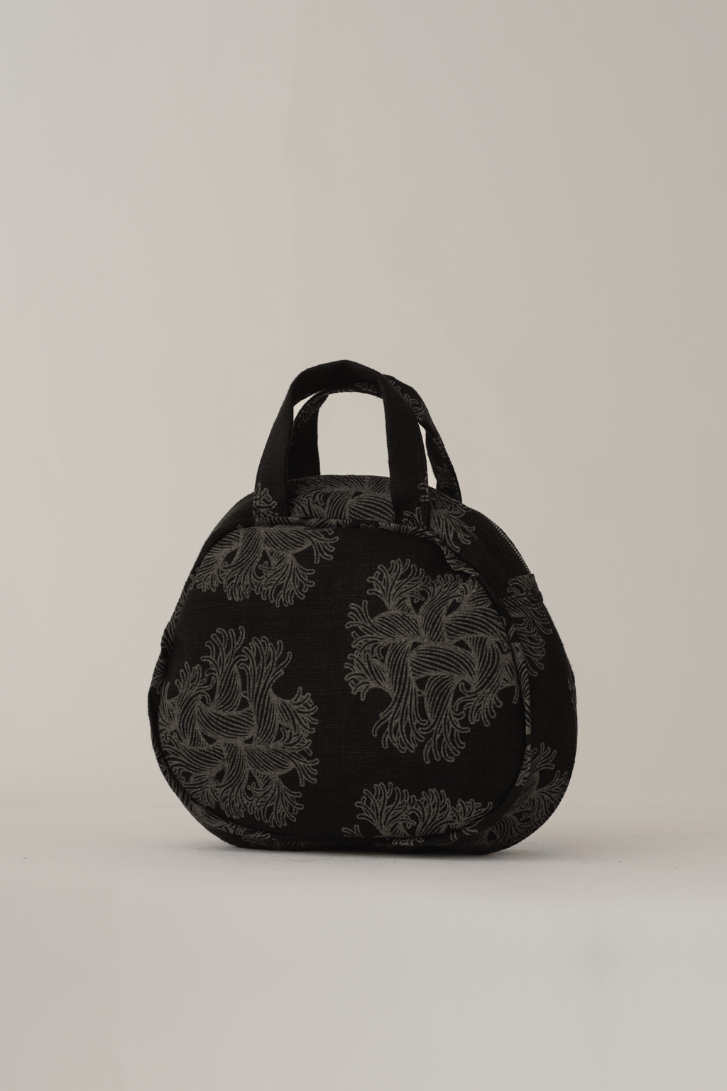 Round Bag - Linen100% Print - Emb Rope - Black - Christopher Nemeth - Accessories - Wholesale AW25 - 9000000000305