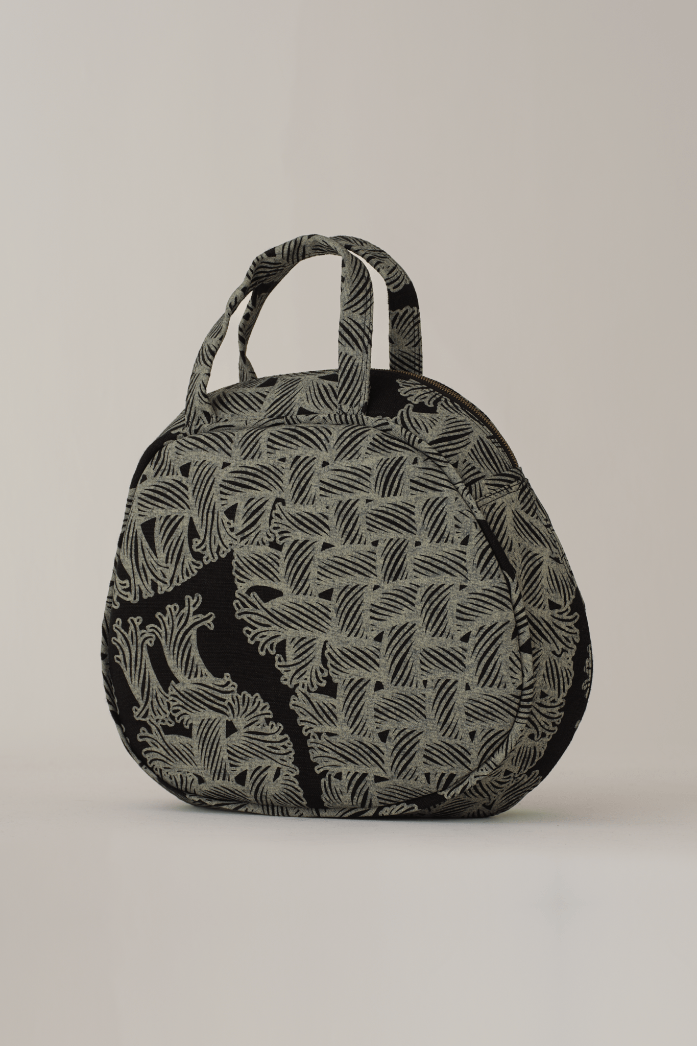 Round Bag - Linen100% Print - Isle Rope - Black - Christopher Nemeth - Accessories - Wholesale AW25 - 9000000000505