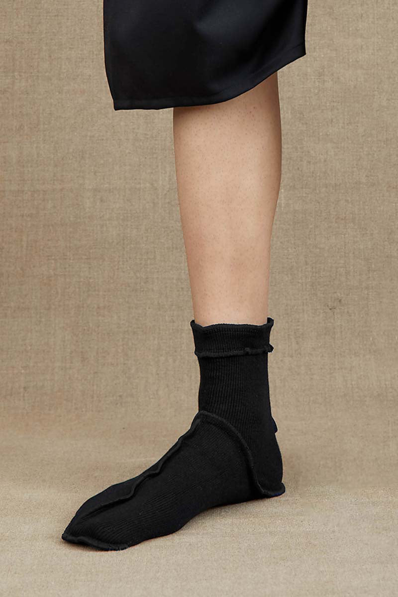 Socks Short - Black <99> Body - Black <402> Stitch - Christopher Nemeth - Accessories - Christopher Nemeth - 0000 - 20791