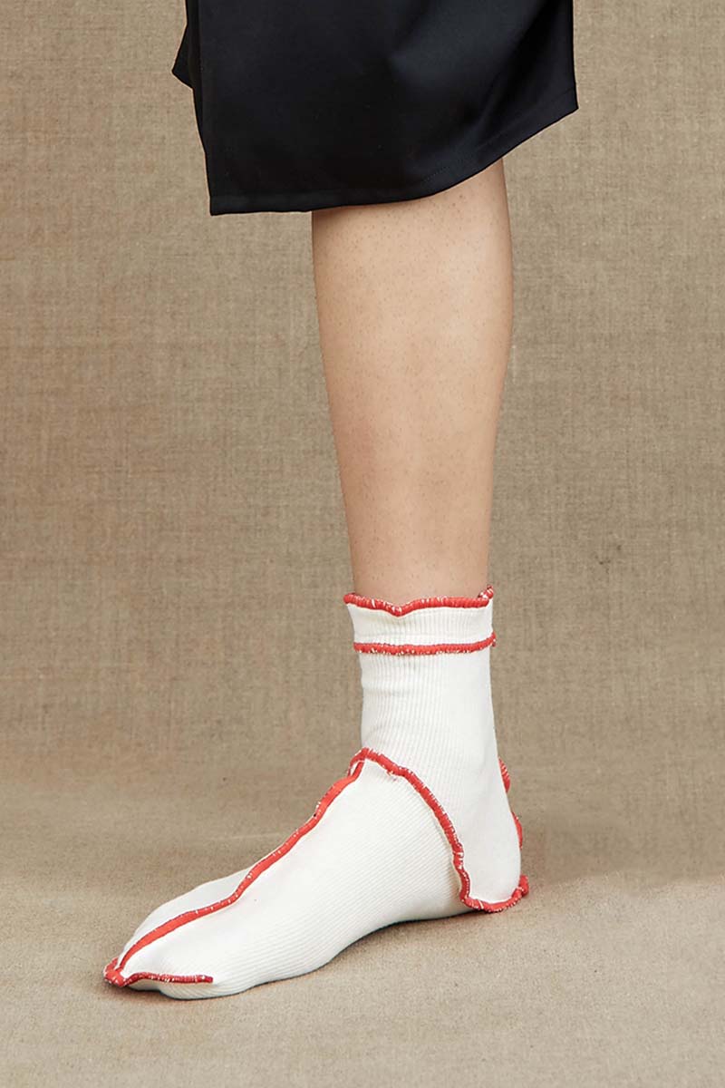 Socks Short - Off White <211> Body - Red <154> Stitch - Christopher Nemeth - Accessories - Christopher Nemeth - 0 - 00983 - 03
