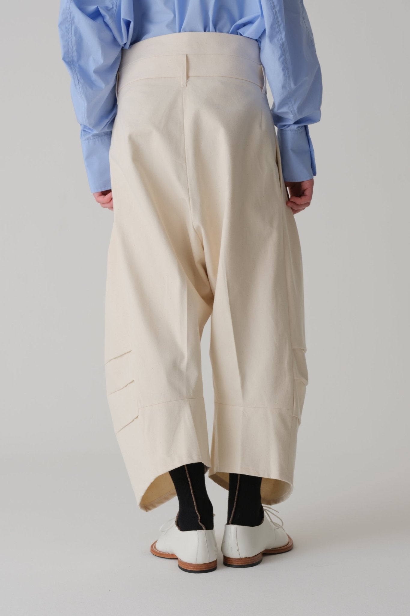 Trousers 20 - Organic Cotton 100% Drill - Natural - Christopher Nemeth - Trousers - Wholesale SS25 - 9 - 000000047 - 02