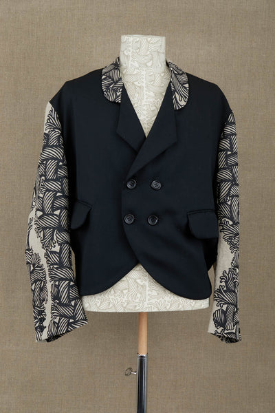 Jacket 2832- Linen100% Wool100% Mix- Isle Rope Print/ Wool100% Gabardine- Natural/Black